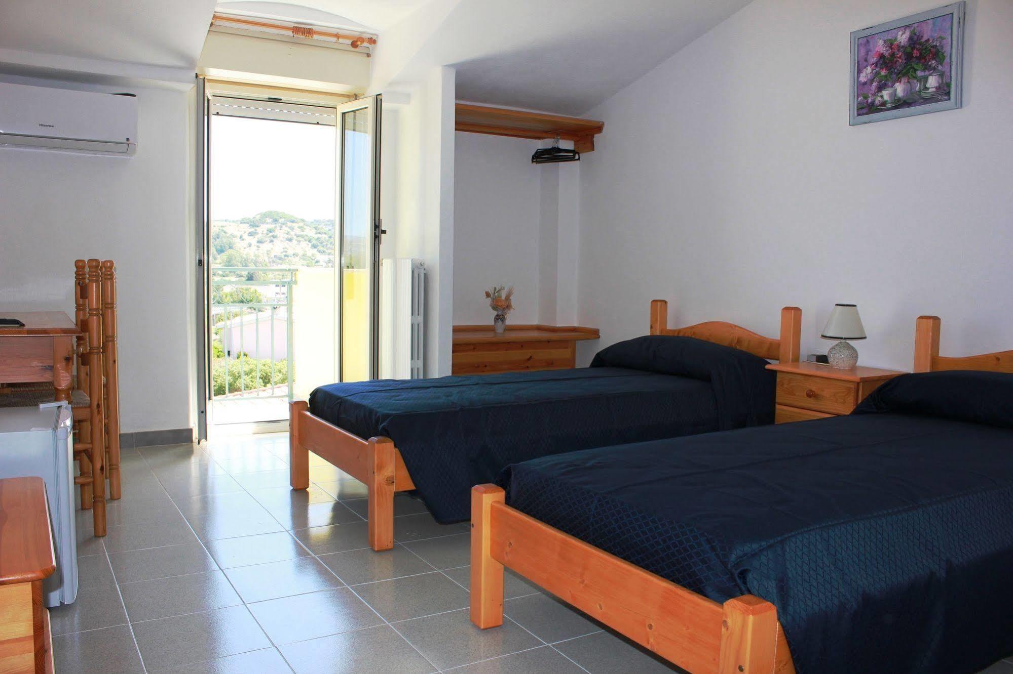 Hotel Dori D'Oro Orosei Bagian luar foto